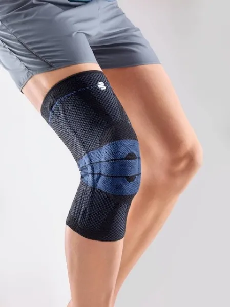 Genutrain Kniebrace - Maat: Maat 4+ - Kleur: Zwart