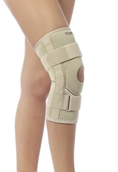 Neopreen Kniebrace met Scharnieren - Kleur: Beige - Maat: Large (omvang knie 39-42 cm)