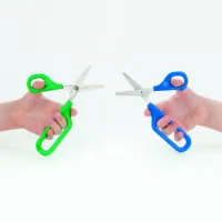 Schaar met 1 groot en 1 klein oog