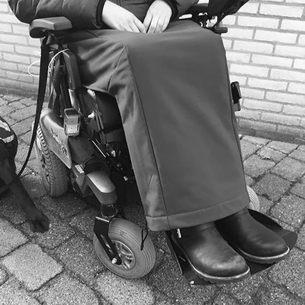 Beenhoes Storm / Voetenzak - Rolstoel, scootmobiel - Winter uitvoering - Unisex - Zwart - Maat: M