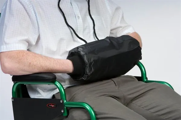 Drive rolstoel handwarmer - Rolstoelaccessoire - Zwart - Waterdicht