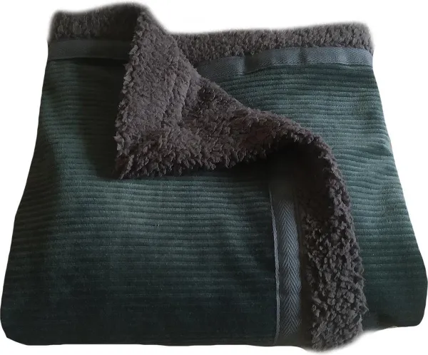Handgemaakte deken of plaid rolstoel donkergroen chenille rib 90 x 120 cm