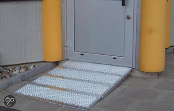 Oprit/oprijplaat Miniramp MR1300 (oprijlengte 1300 cm) - Geschikt voor Hoogte tot 16 cm
