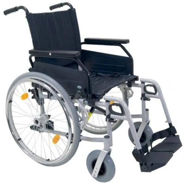 Rolstoel Mieke (15 kg) Zitbreedte 45 cm
