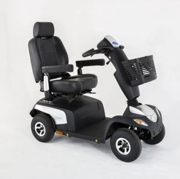 Scootmobiel Invacare Comet Pro 4-Wiel Diamond Silver