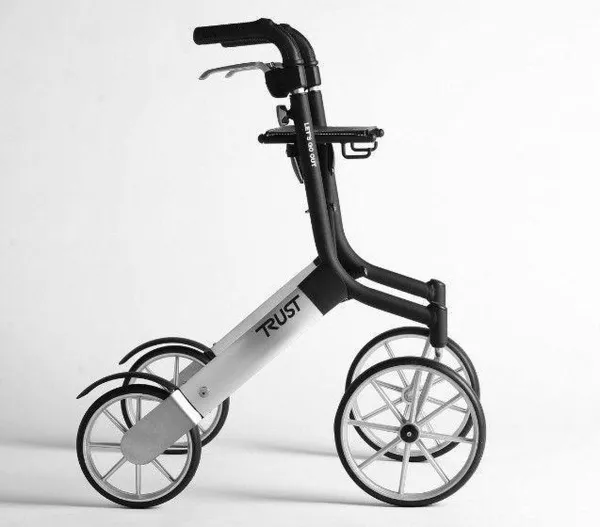 Trust Care Let's Go Out | Rollator | Zwart