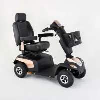 Scootmobiel Invacare Comet Pro 4-Wiel  Luxor Beige