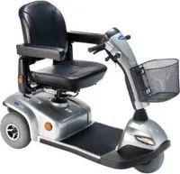 Scootmobiel invacare leo 3